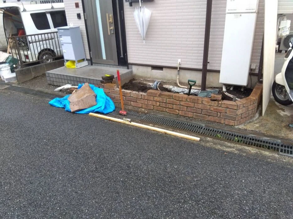 画像7742：花壇を撤去し駐輪スペースに♪横浜市外壁塗装